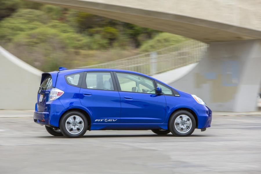  Honda Fit EV Hatchback 2013 года  (фото 5 из 8)